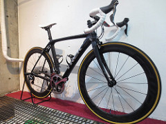 2017TREK_DOMANESLR_RSL_SPARTACUS