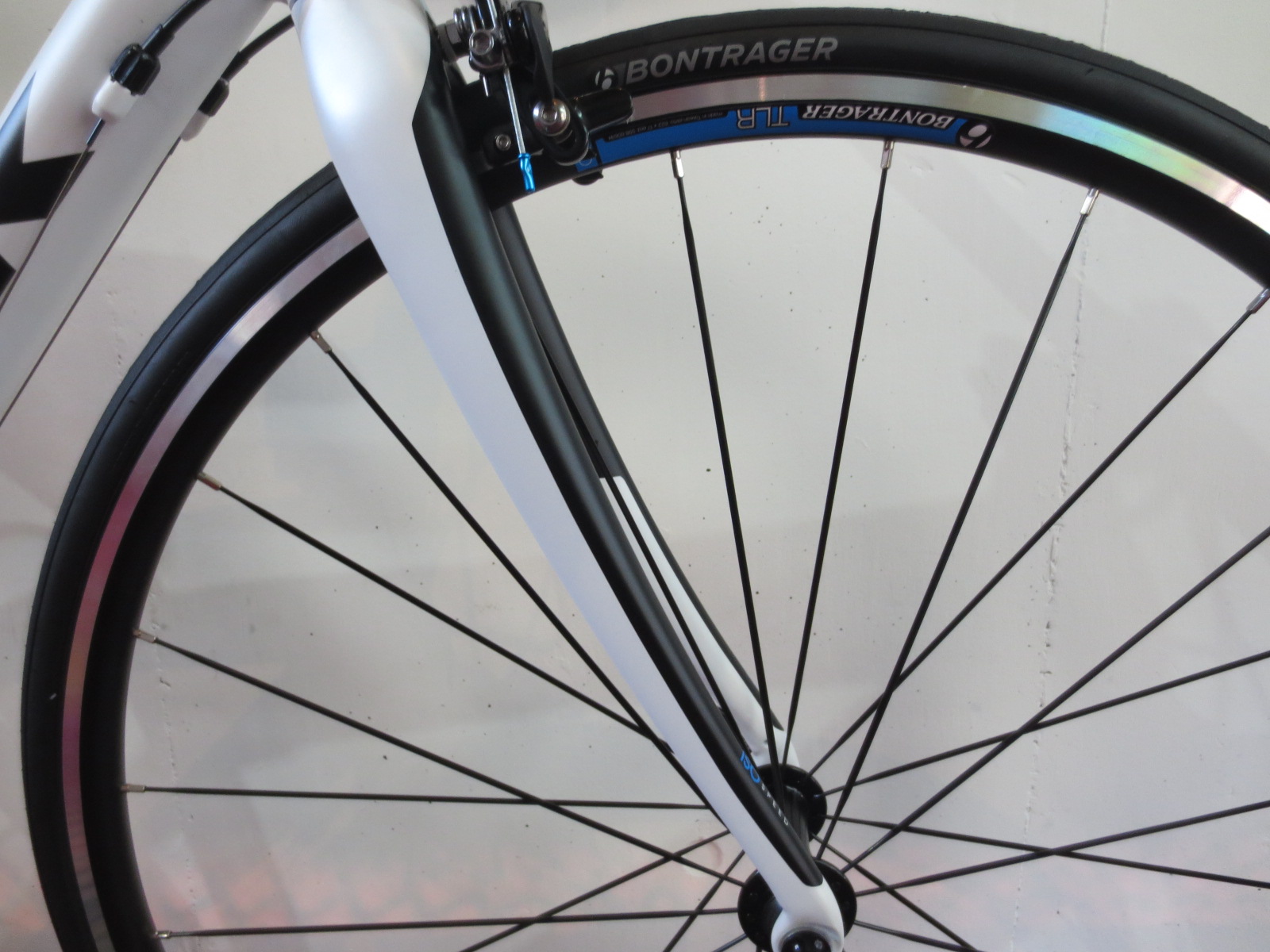 2015TREK（トレック） DOMANE 2.3（ドマーネ2.3）ご紹介