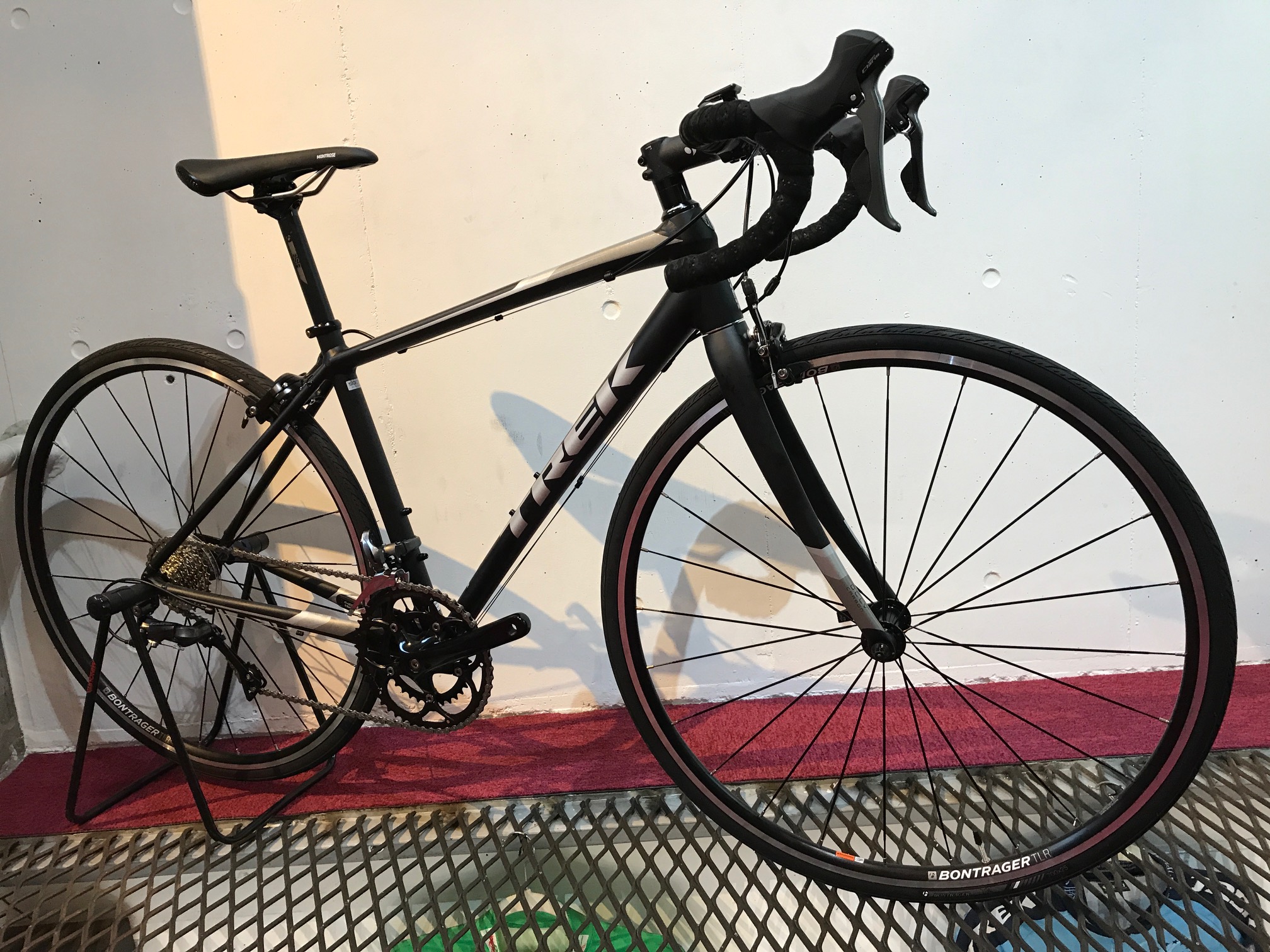 トレック ドマーネAL2 2017モデル サイズ56 - 福岡県の自転車