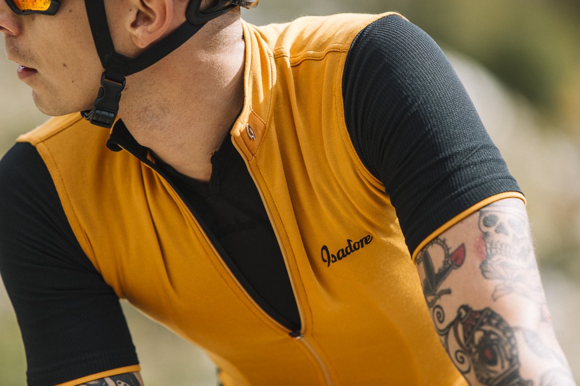 signature-cycling-jersey-golden-oak-black