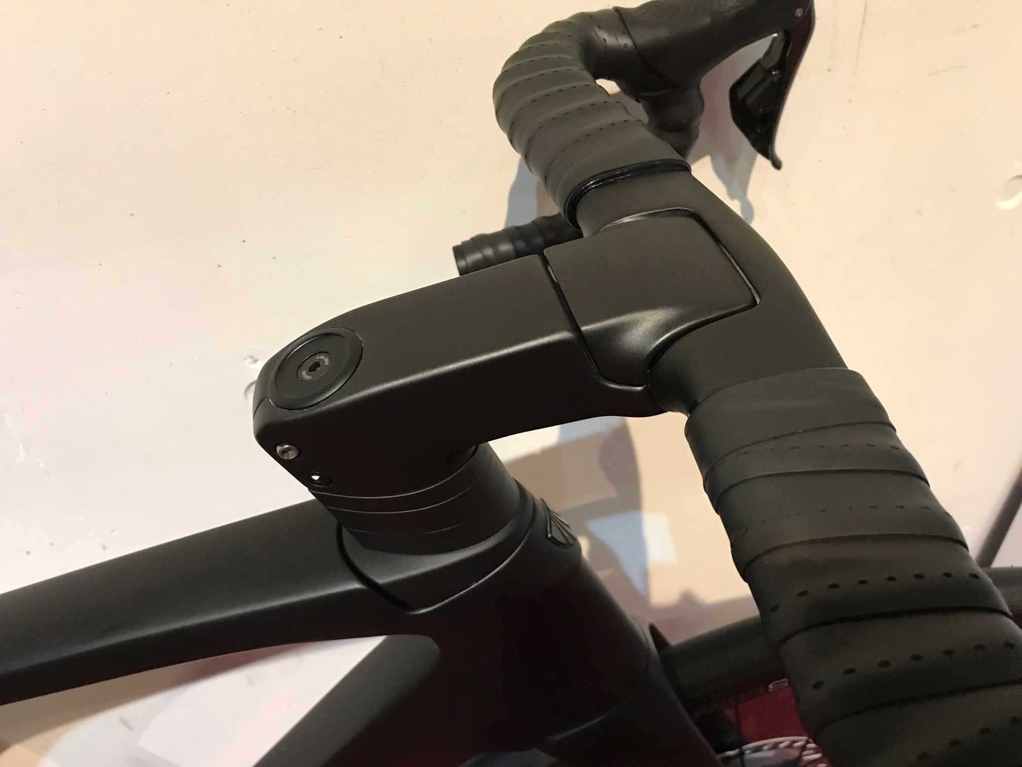 TREK MADONE SLR 専用ハンドル   パーツ