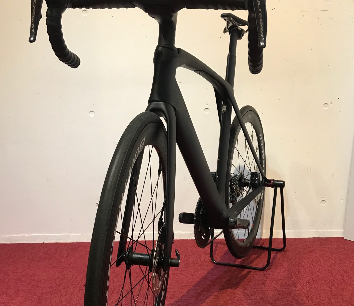 2019 TREK（トレック）Madone SLR7 Disc プロジェクトワンの紹介