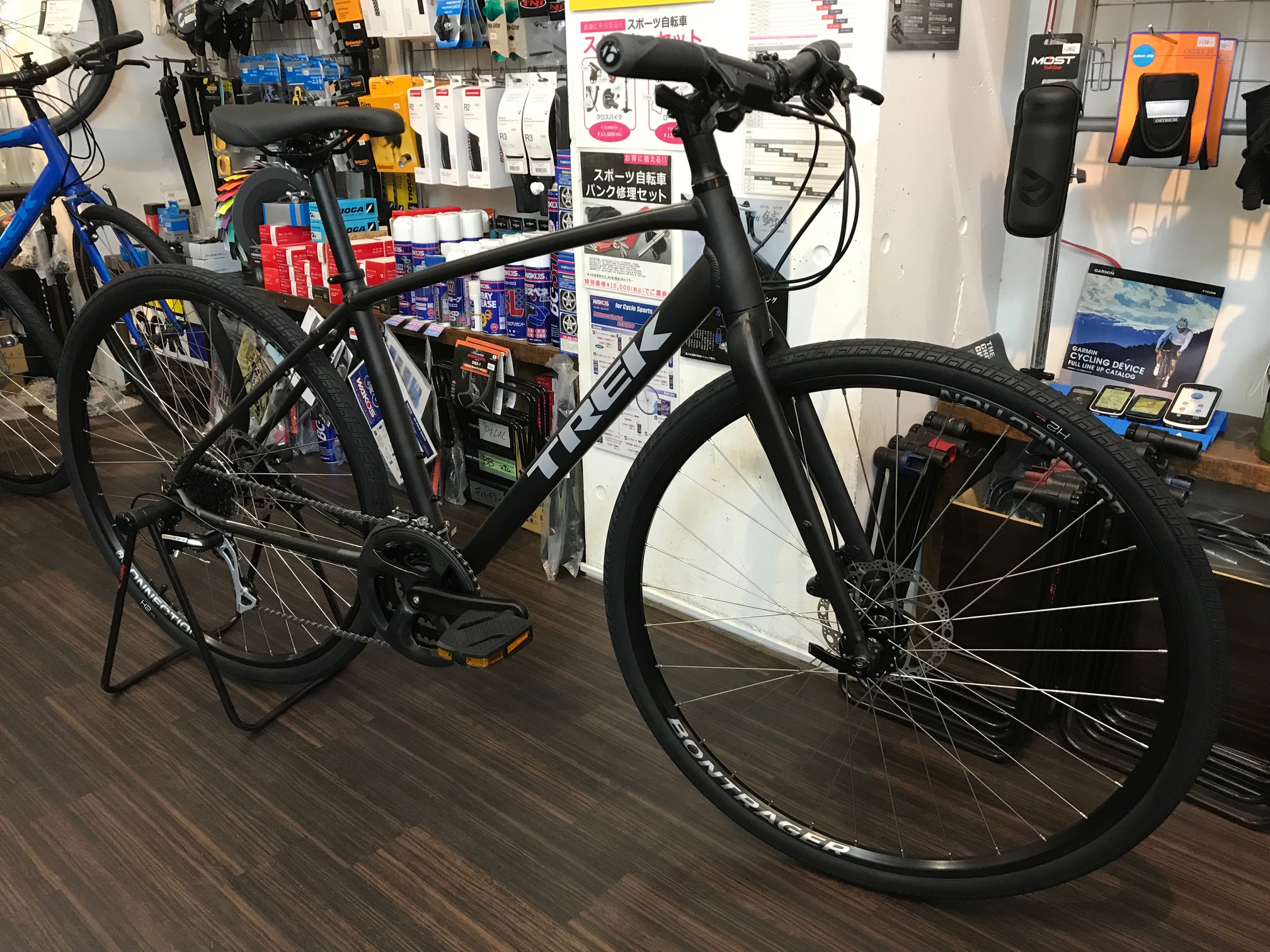 SALE最新作】 TREK fx2 2020年モデル ブラック M 軽量カスタム w7cV4