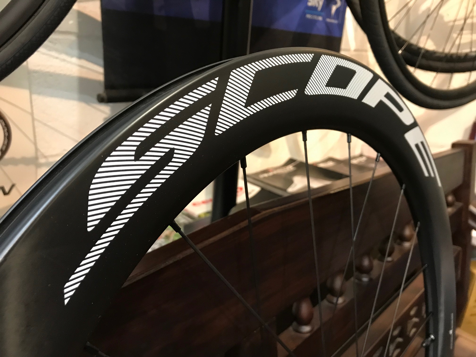 Scope Cycling(スコープサイクリング) Free body Shimano R series