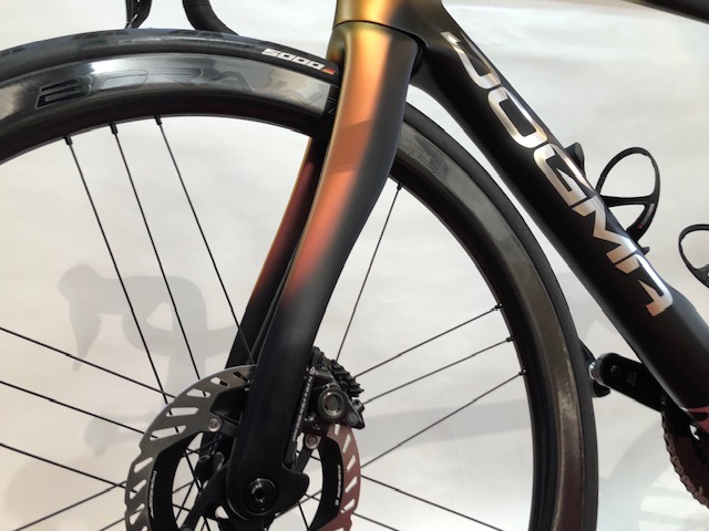 PINARELLO_MY25 _DOGMA F_G110 Luxter Red Gold